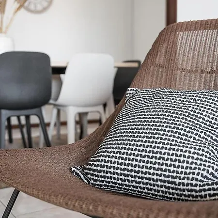 Mar- Do Conde With Ac *