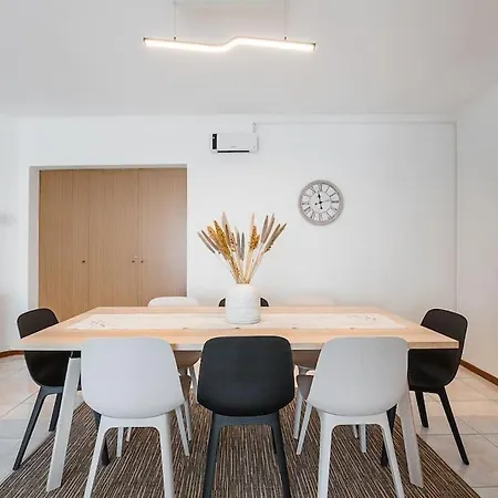 Mar- Do Conde With Ac *