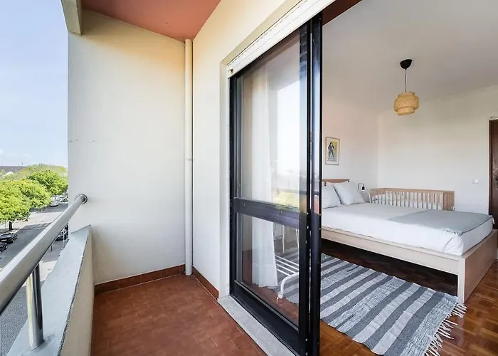 Mar- Do Conde With Ac *